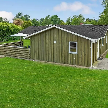 Egemose Sydals Denm Holiday home *